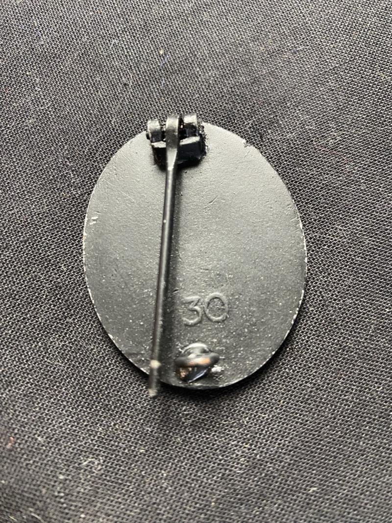 REPRODUCTION WW2 GERMAN BLACK WOUND BADGE — image 3