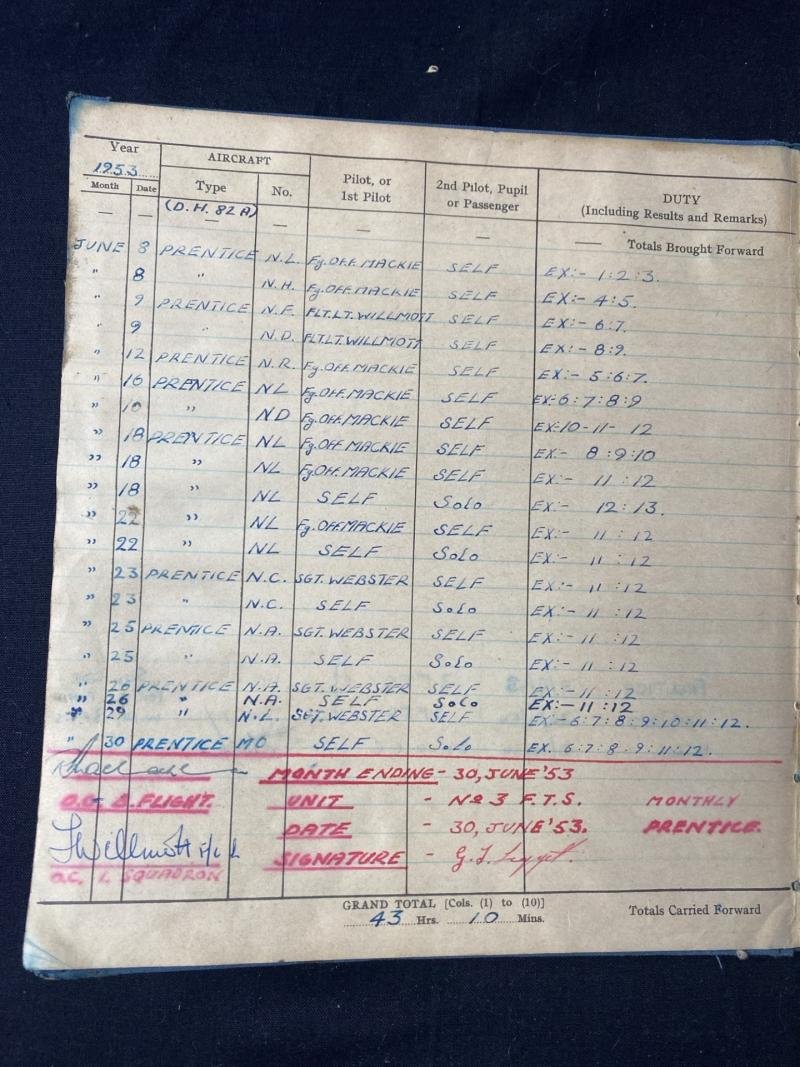 (Was £20) ROYAL AIR FORCE PILOT'S LOG BOOK — image 3