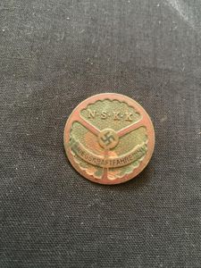 REPRODUCTION WW2 GERMAN N.S.K.K KRIEGSKRAFTFAHRERIN BADGE