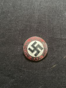 REPRODUCTION WW2 GERMAN D.A.P MEMBERSHIP BADGE