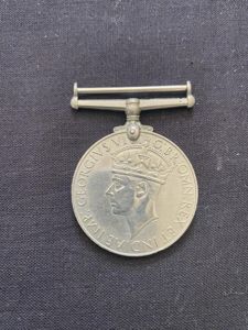 WW2 1939-1945 WAR MEDAL