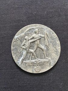 WW2 GERMAN 1938 REICHSPARTEITAG DAY BADGE