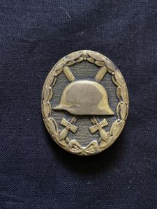 WW2 GERMAN WOUND BADGE (DE-NAZIFIED)