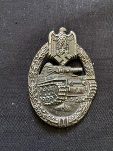 REPRODUCTION WW2 GERMAN PANZER ASSAULT BADGE