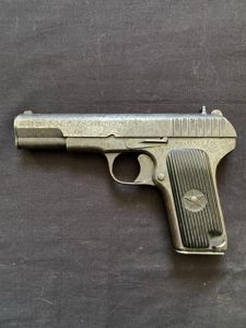 DEACTIVATED WW2 SOVIET TOKAREV TT30 7.62 PISTOL (LATEST EU DEACTIVATION)