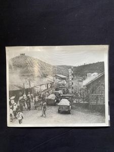(was £12) U.S. SIGNAL CORPS PHOTO OF CHINESE VILLAGERS CROWD …