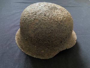RELIC WW2 GERMAN M42 HELMET