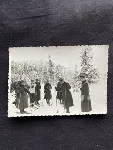 WW2 GERMAN PHOTOS OF GERMAN SOLDIERS ON SKI'S
