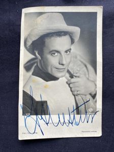 (WAS £50) JOHARNES HEESTERS POSTCARD AND ORIGINAL SIGNATURE