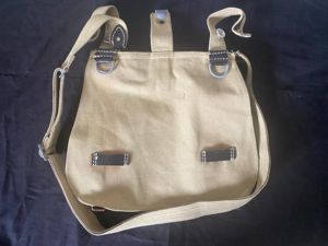 (Was £20) REPRODUCTION WW2 GERMAN BREAD BAG AND STRAP