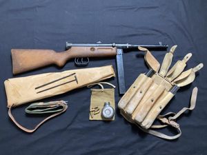 (WAS £495) DEACTIVATED BERETTA M38 SMG WITH ACCESSORIES (NEW EU …