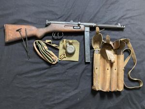 DEACTIVATED BERETTA MOD 38/44 M38 SMG WITH ACCESSORIES (NEW EU …