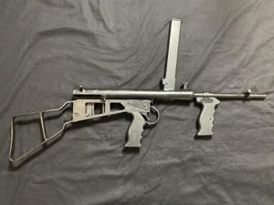 (WAS £695) REPLICA OWEN SUB MACHINE GUN
