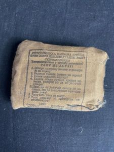 YUGOSLAVIAN PEOPLES ARMY FIRST AID POUCH