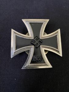 WW2 GERMAN IRON CROSS 1ST CLASS 'SCREW BACK' L59