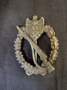 (WAS £175) WW2 GERMAN INFANTRY ASSAULT BADGE IN BRONZE