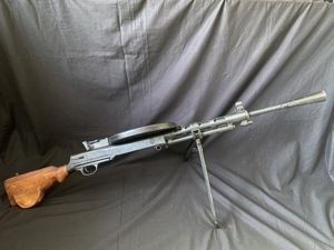 DEACTIVATED DP28 MACHINE GUN (MATCHING) (UK DEACTIVATION)
