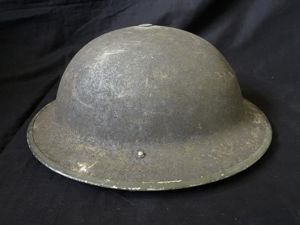 WW2 1939 DATED BRITISH HELMET