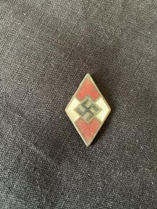 WW2 GERMAN HITLER YOUTH BADGE