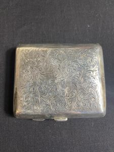 WW2 BRITISH SILVER CIGARETTE CASE WITH 11 X CIGARETTES