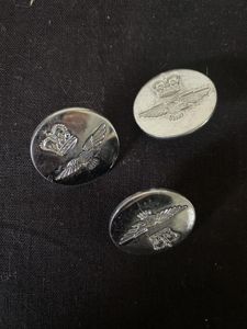 (Was £3) 3 x RAF BUTTONS