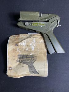 WW2 U.S. MODEL-70 ADDRESSOGRAPH WITH MANUAL