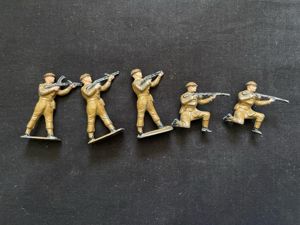 (Was £35) 5 X BRITISH INFANTRY 8803 TOY SOLDIERS