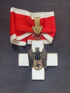 (WAS £695) WW2 GERMAN SOCIAL WELFARE MEDAL 1ST CLASS