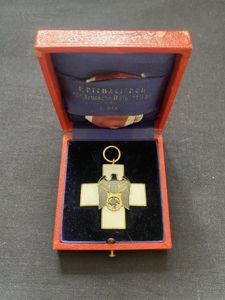 (WAS £395) WW2 GERMAN SOCIAL WELFARE MEDAL 3RD CLASS IN …