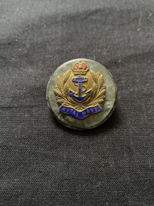ROYAL NAVY BADGE