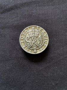 THE KINGS BADGE FOR LOYAL SERVICE