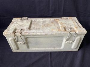 WW2 1941 DATED AMMO TIN