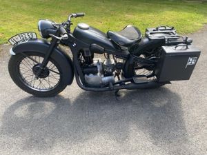 WW2 GERMAN 1939 DATED BMW R35 MOTORBIKE
