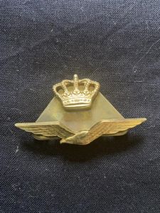 ROYAL NETHERLANDS AIR FORCE OFFICERS SIDE HAT BADGE