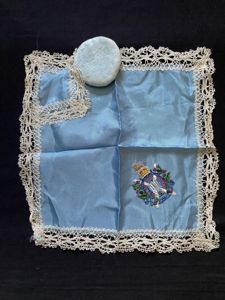 KINGS OWN SCOTTISH BORDERERS SILK HANKE CHIEF