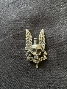 WHO DARES WIN (SF) BADGE