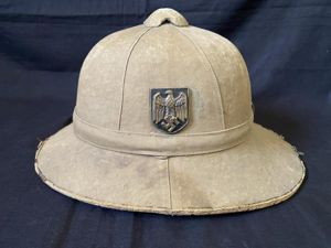 WW2 GERMAN DAK 1ST PATTERN PITH HELMET