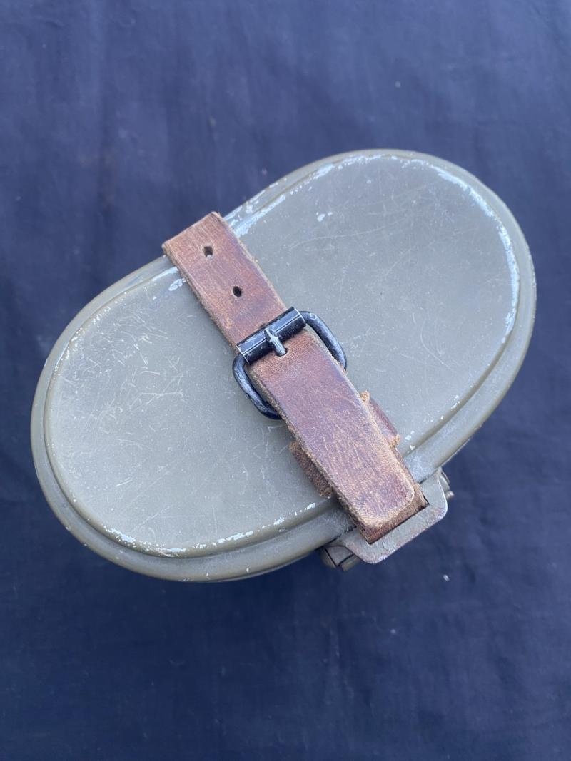 WW2 GERMAN LATE WAR ESB44 MESS TIN — image 2