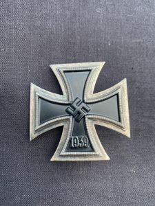 (Was £30) REPRODUCTION WW2 GERMAN IRON CROSS 1ST CLASS
