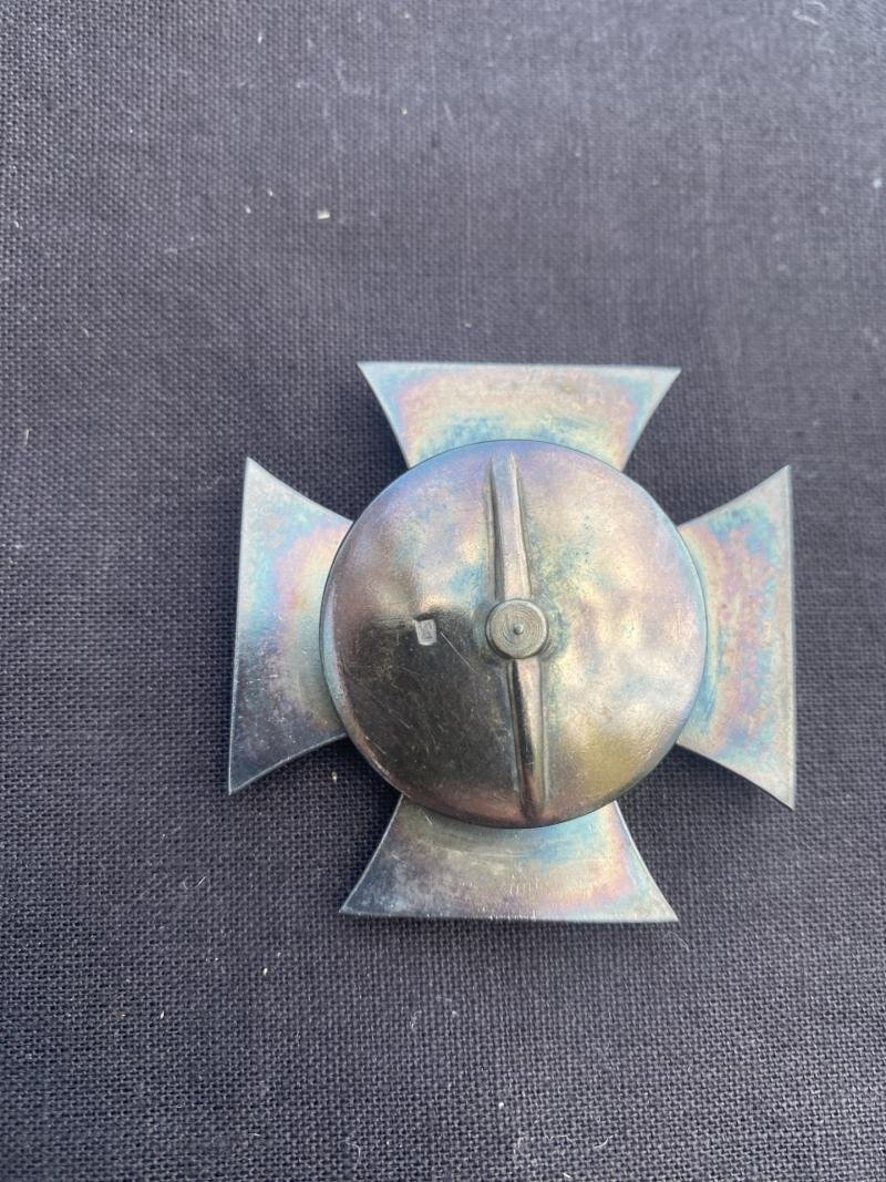 REPRODUCTION WW2 GERMAN IRON CROSS 1ST CLASS SCREW BACK — image 3