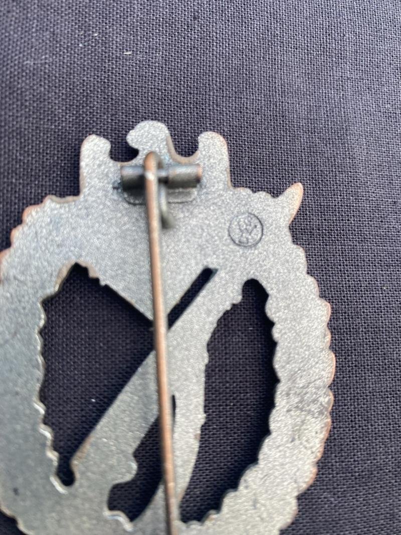 (Was £25) REPRODUCTION WW2 GERMAN INFANTRY ASSAULT BADGE — image 3