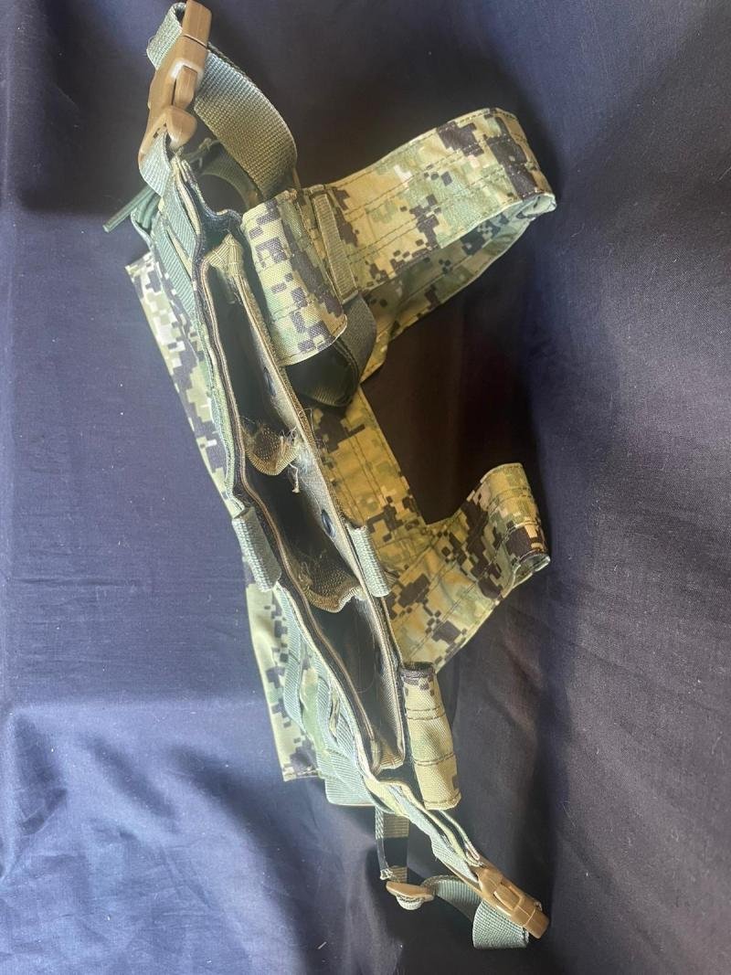 (Was £95) FLASH FORCE U.S NAVY SEAL AOR2 LOW PRO CHEST RIG — image 4