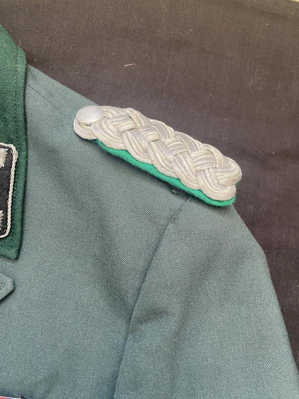 (Was £150) REPRODUCTION WW2 GERMAN SS TUNIC AND BREECHES — image 3