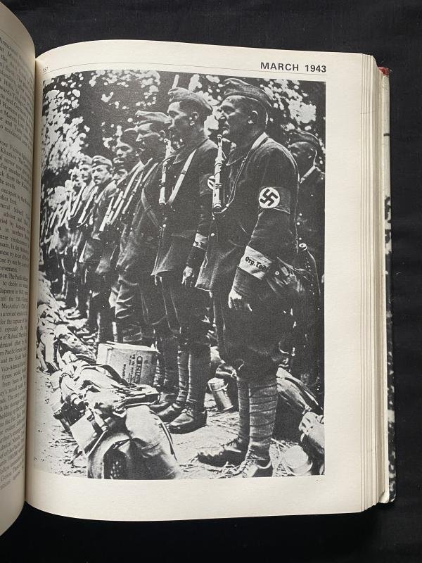 (Was £25) 2194 DAYS OF WAR (HARD COVER) — image 5