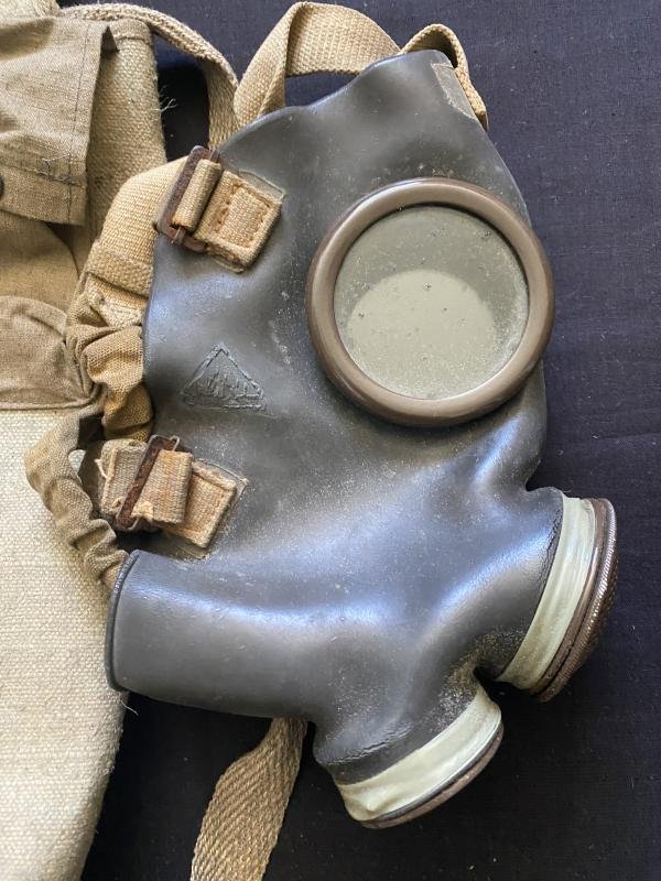 WW2 ITALIAN T.35 GAS MASK — image 6