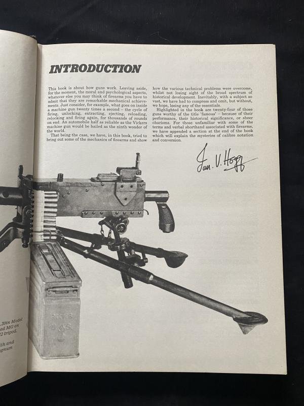 (was £5) GUNS AND HOW THEY WORK (HARD COVER) — image 2