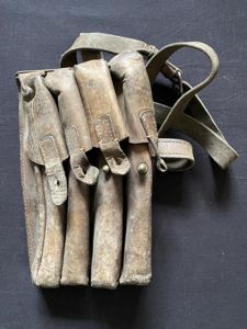 M56 SMG LEATHER MAGAZINE POUCH