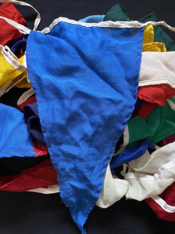 LARGE FLAG BUNTIN — image 2