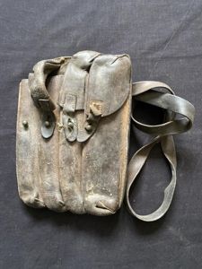 M56 SMG LEATHER MAGAZINE POUCH (DAMAGED)