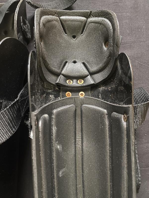 RIOT SHIN AND KNEE PADS — image 3